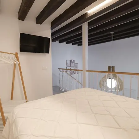 Precioso Loft En Centro Histórico De Córdoba. Apartamento
